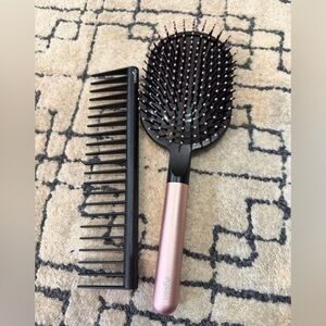 Dyson Black and Pink Hair Brush and Comb Set